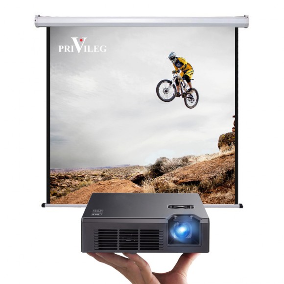 PRIVILEG DMV280 Manual Projection Screen CLASSIC 140“, 2.80x2.10m, 4:3, roll up down